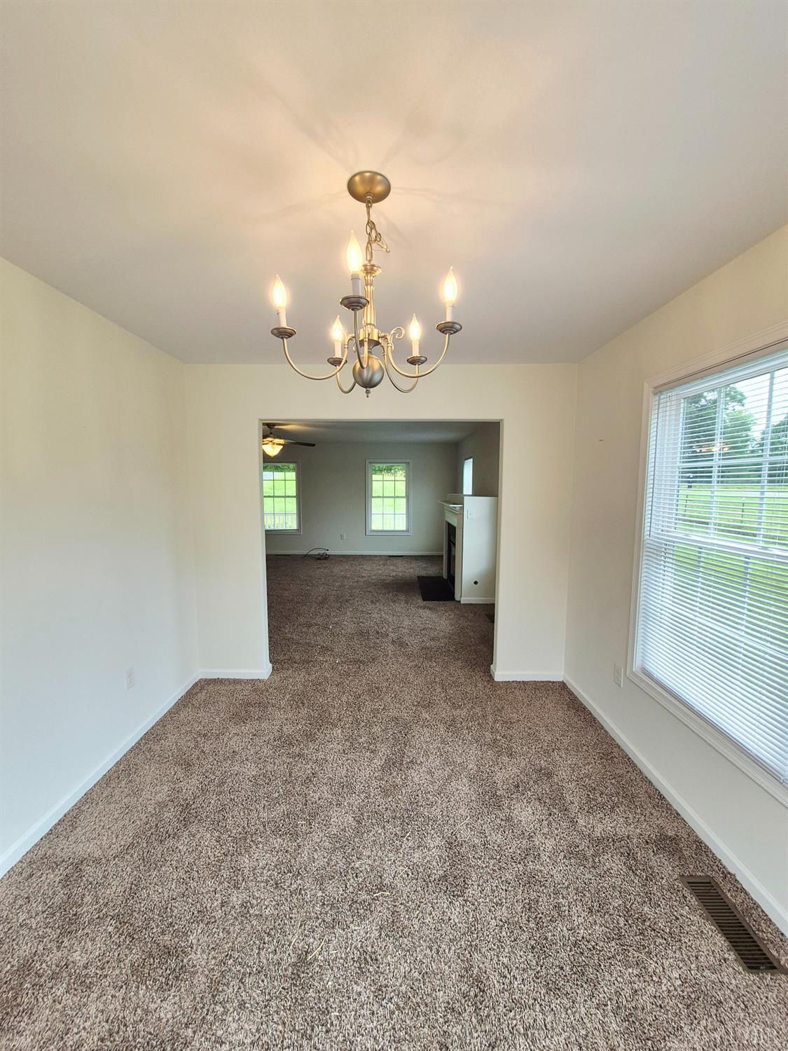 188 Oak Spring Lane, Madison Heights, Virginia image 8
