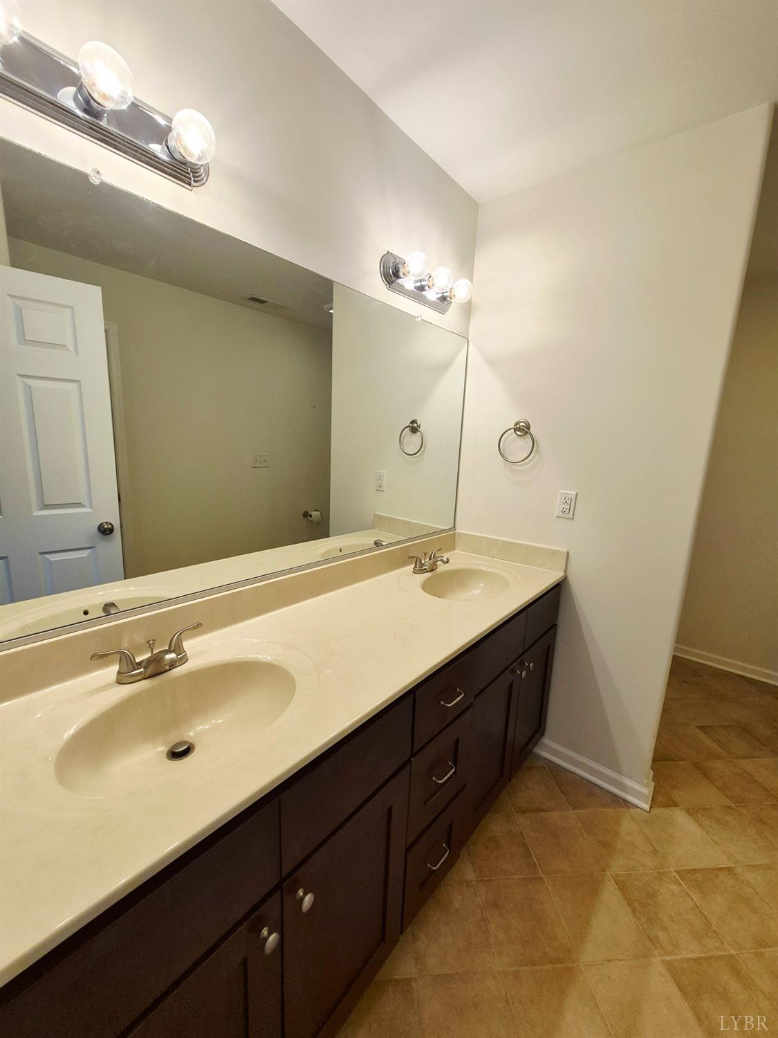 188 Oak Spring Lane, Madison Heights, Virginia image 26