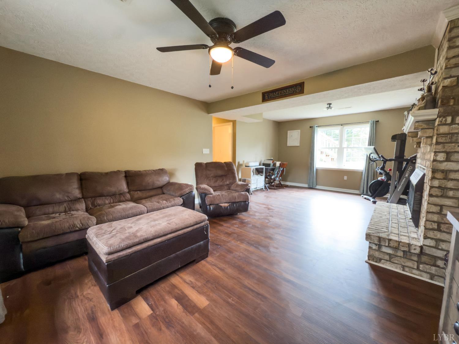 1024 North York Lane, Lynchburg, Virginia image 29