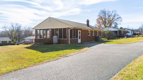 Tiny photo for 492 Greendale Drive, Rustburg, VA 24588 (MLS # 363250)