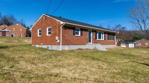 Tiny photo for 492 Greendale Drive, Rustburg, VA 24588 (MLS # 363250)
