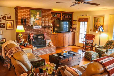 Tiny photo for 1090 Timberlake Drive, Lynchburg, VA 24502 (MLS # 362408)