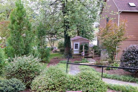 Tiny photo for 1090 Timberlake Drive, Lynchburg, VA 24502 (MLS # 362408)