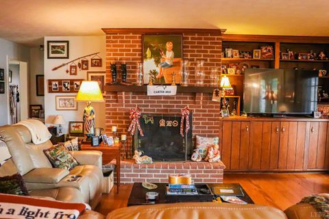 Tiny photo for 1090 Timberlake Drive, Lynchburg, VA 24502 (MLS # 362408)