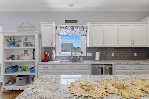 Tiny photo for 1409 Glade Springs Boulevard, Forest, VA 24551 (MLS # 366270)