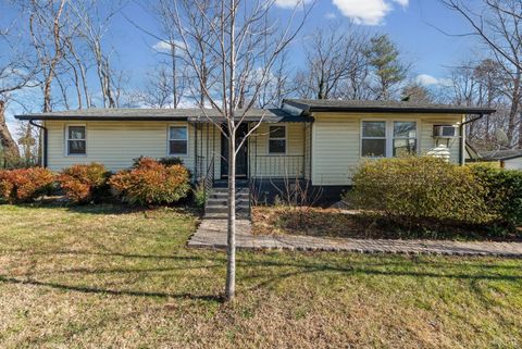 Photo of 108 channie Lane, Lynchburg, VA 24504 (MLS # 363861)