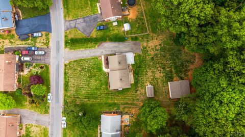 Tiny photo for 195 Wellington Drive, Lynchburg, VA 24502 (MLS # 365987)