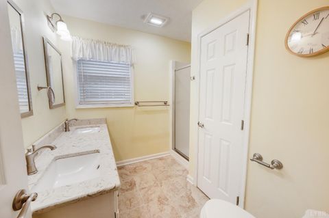 Tiny photo for 195 Wellington Drive, Lynchburg, VA 24502 (MLS # 365987)