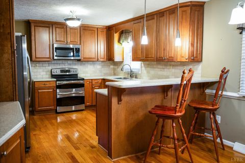 Tiny photo for 195 Wellington Drive, Lynchburg, VA 24502 (MLS # 365987)