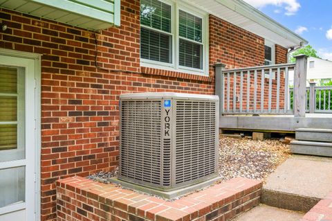 Tiny photo for 195 Wellington Drive, Lynchburg, VA 24502 (MLS # 365987)