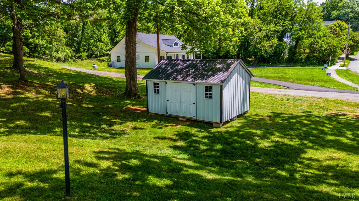 602 Mountain Avenue, Bedford, Virginia image 4