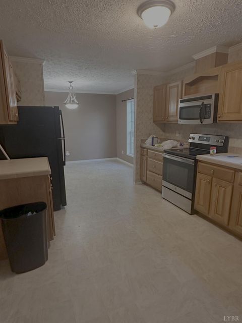 Tiny photo for 226 Edgewood Ln Ln, Charlotte Court House, VA 23923 (MLS # 365942)