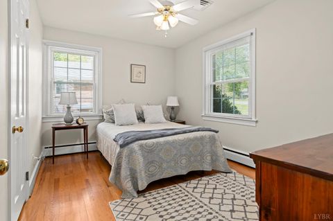 Tiny photo for 1509 Savoy Pl Pl, Lynchburg, VA 24503 (MLS # 365886)