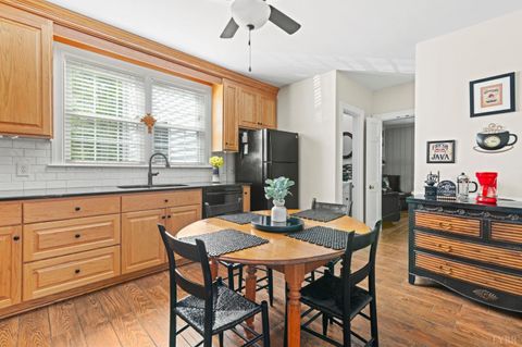 Tiny photo for 1509 Savoy Pl Pl, Lynchburg, VA 24503 (MLS # 365886)