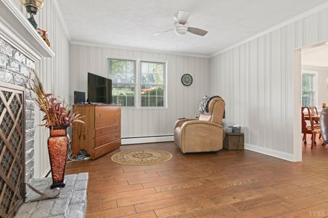 Tiny photo for 1509 Savoy Pl Pl, Lynchburg, VA 24503 (MLS # 365886)