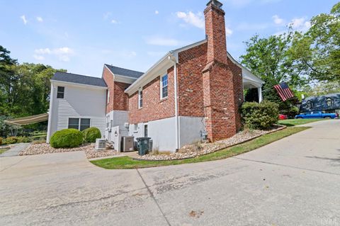 Tiny photo for 1509 Savoy Pl Pl, Lynchburg, VA 24503 (MLS # 365886)