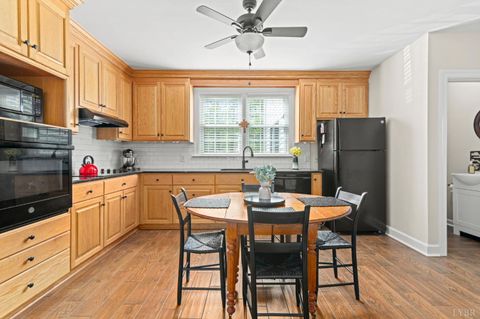 Tiny photo for 1509 Savoy Pl Pl, Lynchburg, VA 24503 (MLS # 365886)