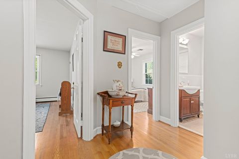 Tiny photo for 1509 Savoy Pl Pl, Lynchburg, VA 24503 (MLS # 365886)