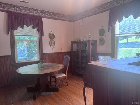 Tiny photo for 23 Denver Ave Ave, Lynchburg, VA 24503 (MLS # 362446)
