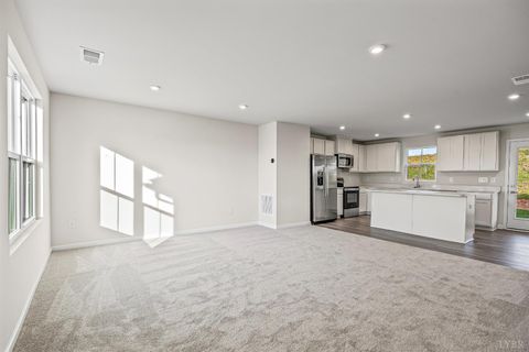 Tiny photo for 1184 Crossing Court, Bedford, VA 24523 (MLS # 363114)