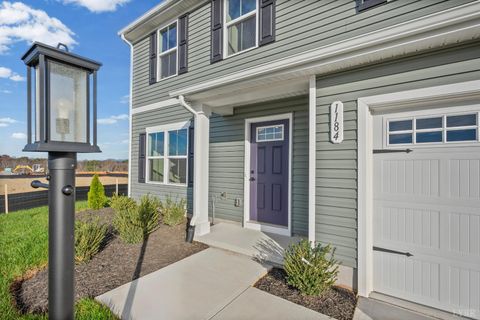 Tiny photo for 1184 Crossing Court, Bedford, VA 24523 (MLS # 363114)