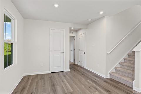 Tiny photo for 1184 Crossing Court, Bedford, VA 24523 (MLS # 363114)