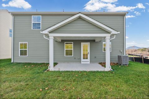 Tiny photo for 1184 Crossing Court, Bedford, VA 24523 (MLS # 363114)