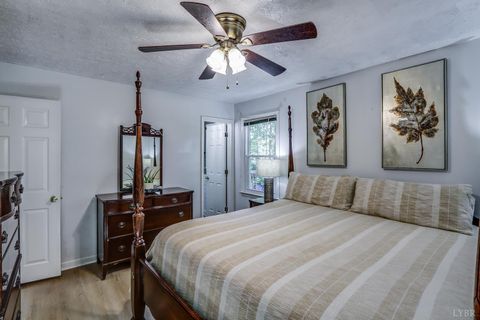 Tiny photo for 300 Pocahontas Dr, Forest, VA 24551 (MLS # 362453)