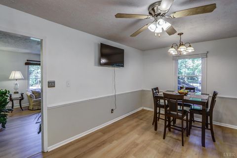 Tiny photo for 300 Pocahontas Dr, Forest, VA 24551 (MLS # 362453)