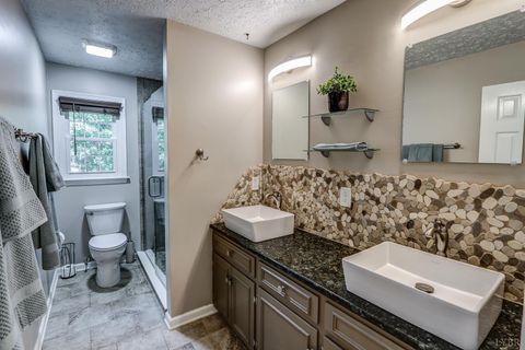 Tiny photo for 300 Pocahontas Dr, Forest, VA 24551 (MLS # 362453)