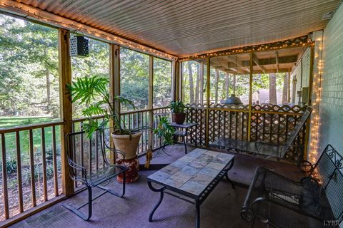Tiny photo for 300 Pocahontas Dr, Forest, VA 24551 (MLS # 362453)