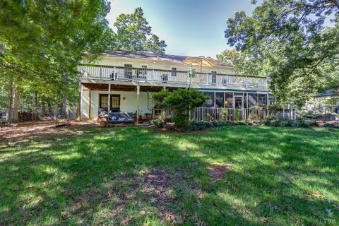 Tiny photo for 300 Pocahontas Dr, Forest, VA 24551 (MLS # 362453)