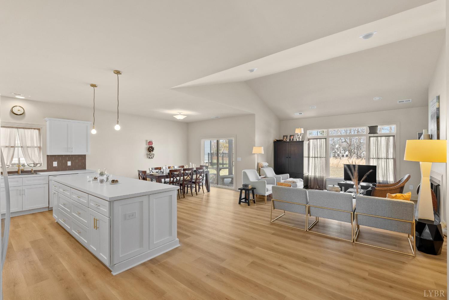 1268 Stoney Ridge Boulevard, Forest, Virginia image 4