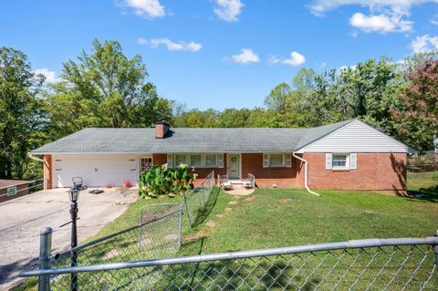 Photo of 1035 Byrd Street, Lynchburg, VA 24504 (MLS # 361849) Photo of 1035 Byrd Street, Lynchburg, VA 24504 (MLS # 361849)