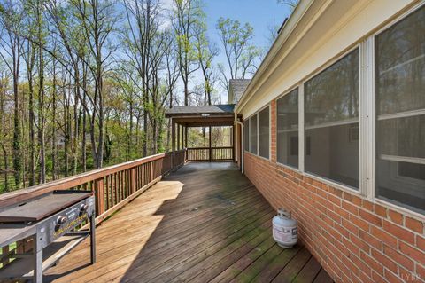 Tiny photo for 1619 Dogwood Lane, Lynchburg, VA 24503 (MLS # 365577)