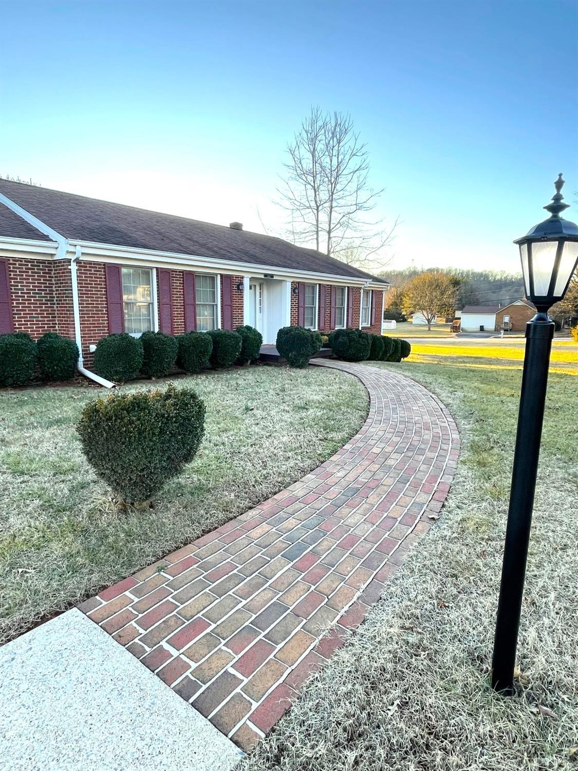 1102 Smith Street, Bedford, Virginia image 5