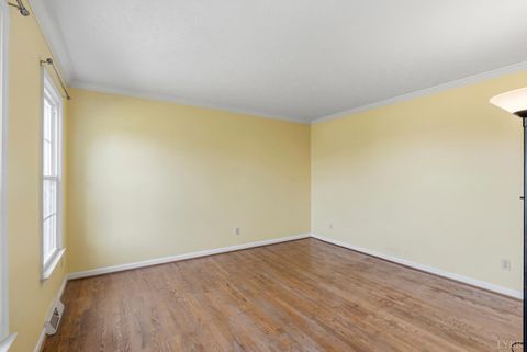 Tiny photo for 1075 Charmin Drive, Forest, VA 24551 (MLS # 365256)