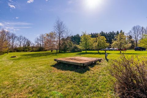 Tiny photo for 1075 Charmin Drive, Forest, VA 24551 (MLS # 365256)