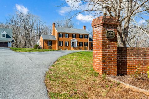 Tiny photo for 1765 Winesap Road, Madison Heights, VA 24572 (MLS # 364994)