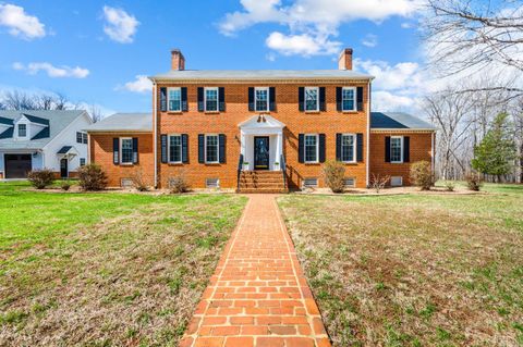 Tiny photo for 1765 Winesap Road, Madison Heights, VA 24572 (MLS # 364994)