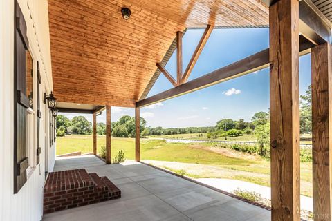Tiny photo for 9740 Oakville Road, Appomattox, VA 24553 (MLS # 366787)