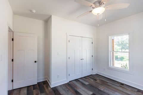 Tiny photo for 9740 Oakville Road, Appomattox, VA 24553 (MLS # 366787)
