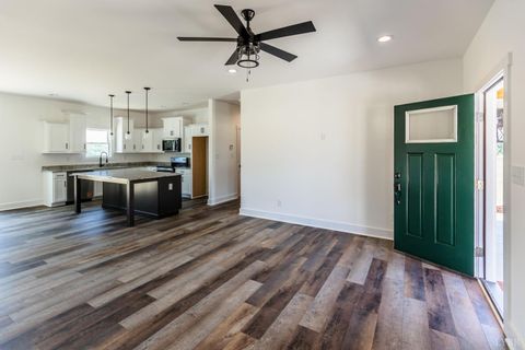 Tiny photo for 9740 Oakville Road, Appomattox, VA 24553 (MLS # 366787)