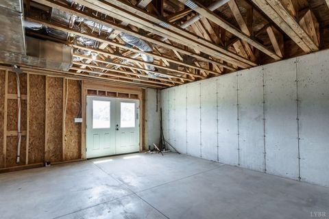 Tiny photo for 9740 Oakville Road, Appomattox, VA 24553 (MLS # 366787)
