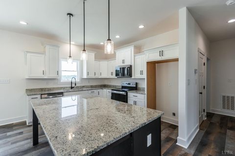 Tiny photo for 9740 Oakville Road, Appomattox, VA 24553 (MLS # 366787)