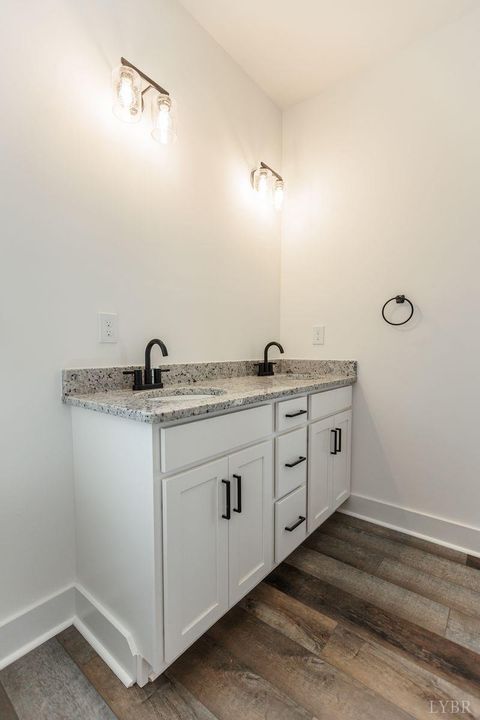 Tiny photo for 9740 Oakville Road, Appomattox, VA 24553 (MLS # 366787)
