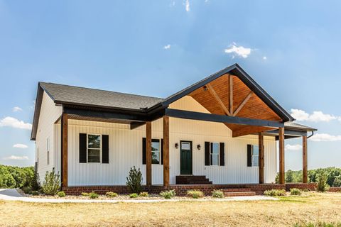 Tiny photo for 9740 Oakville Road, Appomattox, VA 24553 (MLS # 366787)