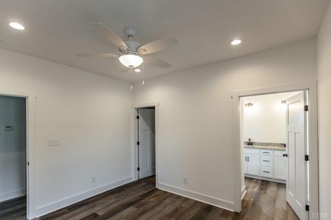 Tiny photo for 9740 Oakville Road, Appomattox, VA 24553 (MLS # 366787)