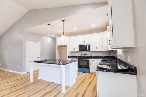 Tiny photo for 16519 Richmond Hwy, Pamplin, VA 23958 (MLS # 366111)