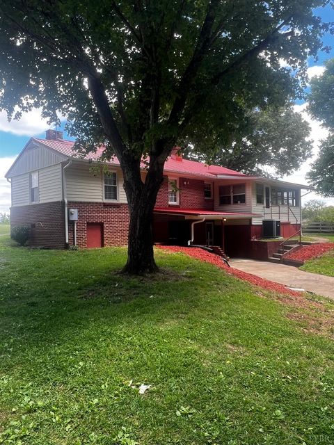 Tiny photo for 397 Epsons Road, Long Island, VA 24569 (MLS # 366605)